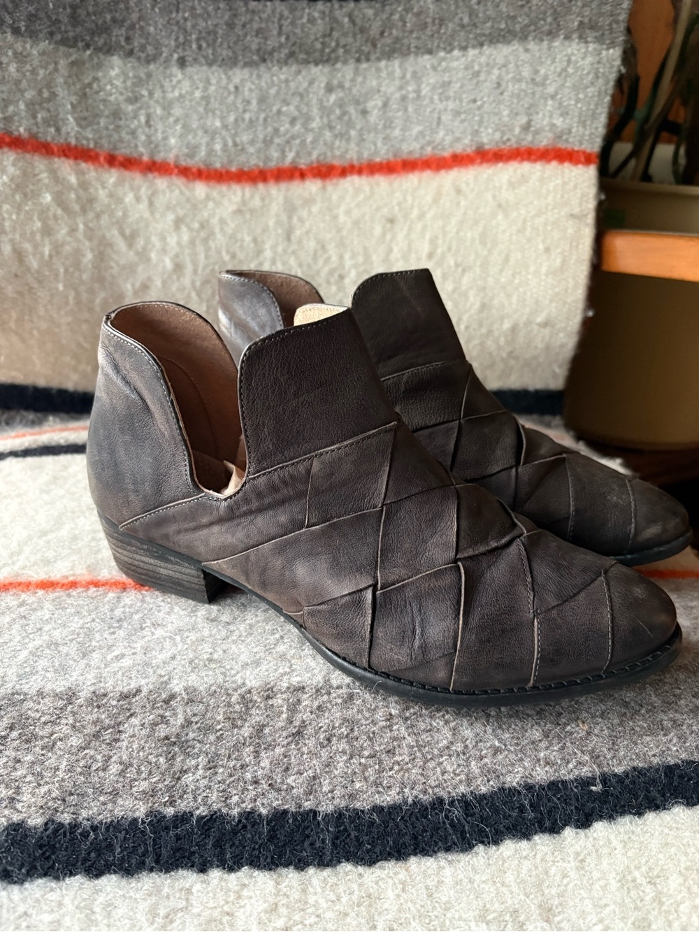 Seychelles Brown Leather Woven Bootie 9